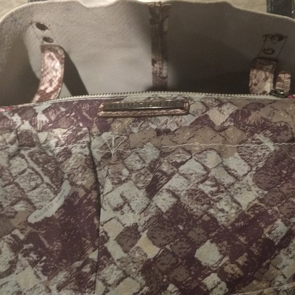 Genuine leather bag by Elliott Lucca 🌸🍀🍀 - Picture 4 of 10